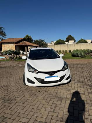 HYUNDAI HB20 1.0 COMFORT 12V FLEX 4P MANUAL HYUNDAI HB20 1.0 COMFORT 12V FLEX 4P MANUAL